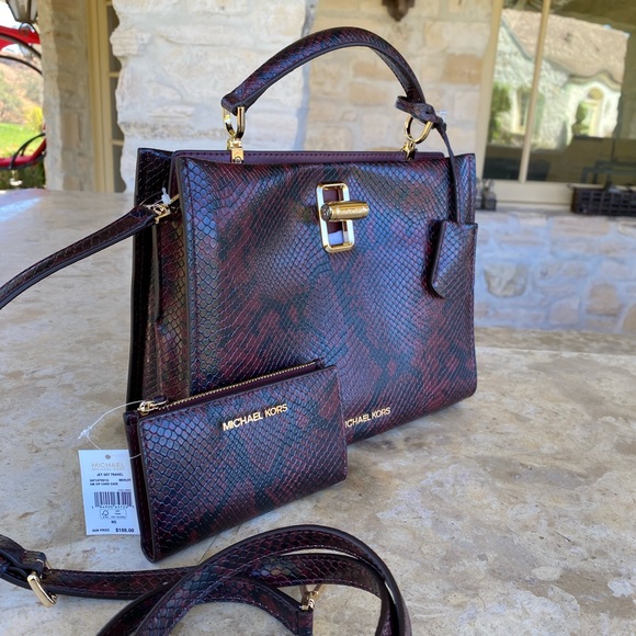 Michael Kors snakeskin Penelope Embossed leather&wallet set Merlot - Picture 1 of 16